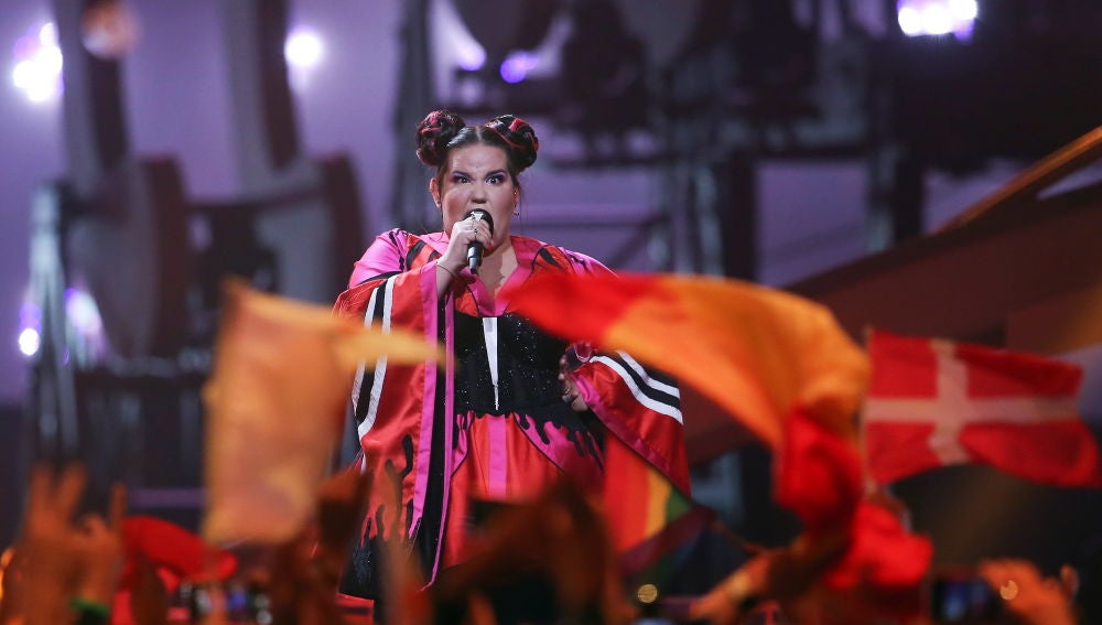Netta canta Toy en representación de Israel y gana Eurovisión 2018.
