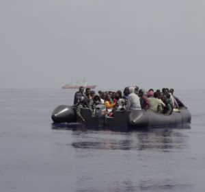 El impactante rescate de Proactiva a refugiados en el Mediterráneo El impactante rescate de Proactiva a refugiados en el Mediterráneo