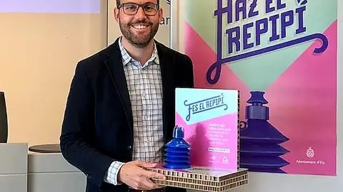 El concejala de Limpieza en Elche, Héctor Diez, en la presentación de la campaña El concejala de Limpieza en Elche, Héctor Diez, en la presentación de la campaña