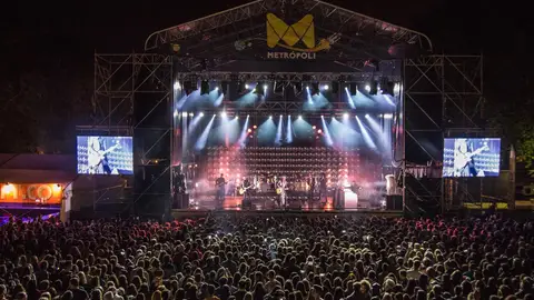 Escenario principal del Festival Metrópoli Festival que se celebra en Gijón