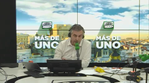 Monólogo de Alsina: "Ni Puigdemont ni Torra quieren gobernar Cataluña sino alimentar la ficción de la república fantasma" Monólogo de Alsina: "Ni Puigdemont ni Torra quieren gobernar Cataluña sino alimentar la ficción de la república fantasma"