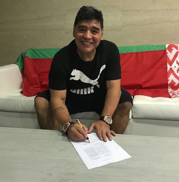 Maradona, nombrado presidente del Dinamo Brest de Bielorrusia Maradona, nombrado presidente del Dinamo Brest de Bielorrusia