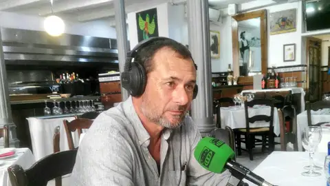 Juan Carlos Añón, segundo entrenador del Malagueño, en Onda Deportiva Málaga desde el Mesón Cantarrana Juan Carlos Añón, segundo entrenador del Malagueño, en Onda Deportiva Málaga desde el Mesón Cantarrana