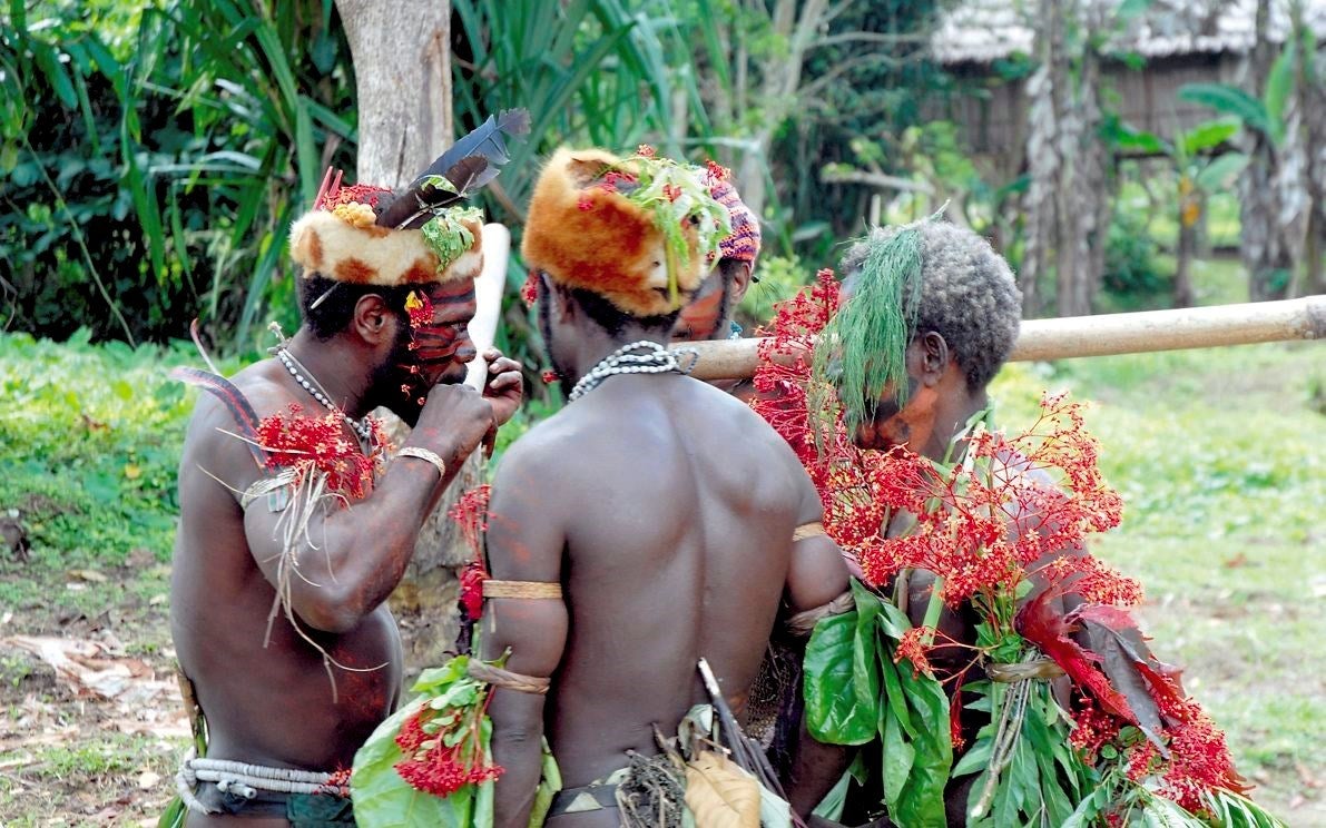Tertulia Zona Cero: La historia del antropólogo que desapareció entre caníbales Tertulia Zona Cero: La historia del antropólogo que desapareció entre caníbales