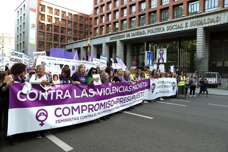 Más de 300 organizaciones exigen los 200 millones prometidos del Pacto contra la violencia de género Más de 300 organizaciones exigen los 200 millones prometidos del Pacto contra la violencia de género