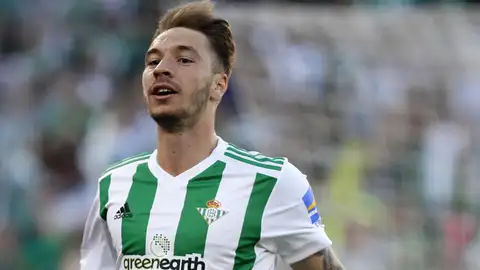 Loren Morón, durante un partido del Betis Loren Morón, durante un partido del Betis