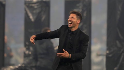 Simeone celebra el t&iacute;tulo en la Europa League