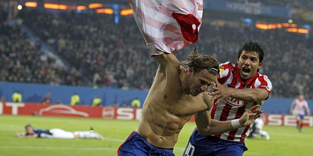 Así vivimos en Radioestadio la final del Atlético en Hamburgo con el histórico gol de Forlán en la prórroga Así vivimos en Radioestadio la final del Atlético en Hamburgo con el histórico gol de Forlán en la prórroga