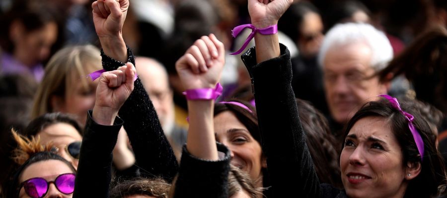 Participantes en una concentración convocada por movimientos feministas Participantes en una concentración convocada por movimientos feministas