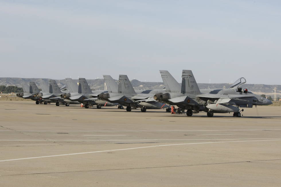 Azcón pide información sobre la llegada de migrantes a la Base de Zaragoza Azcón pide información sobre la llegada de migrantes a la Base de Zaragoza