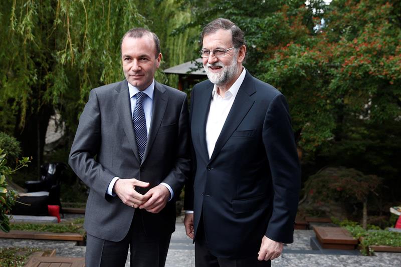 Rajoy no estará en la cumbre europea de Sofía al no reconocer España la autoproclamada independencia de Kosovo Rajoy no estará en la cumbre europea de Sofía al no reconocer España la autoproclamada independencia de Kosovo