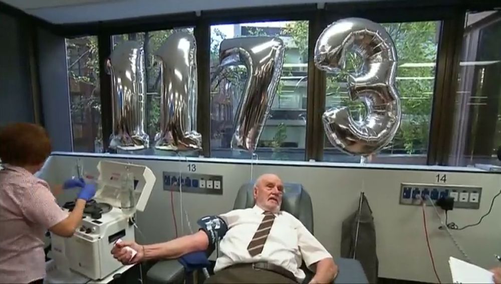 James Harrison, 'el hombre del brazo de oro', se jubila después de salvar la vida de más de 2,4 millones de bebés