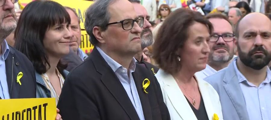 Torra acude a la concentración para pedir la libertad de los 'Jordis' Torra acude a la concentración para pedir la libertad de los 'Jordis'