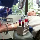 James Harrison, 'el hombre del brazo dorado': más de 1.170 donaciones de sangre a sus 81 años James Harrison, 'el hombre del brazo dorado': más de 1.170 donaciones de sangre a sus 81 años