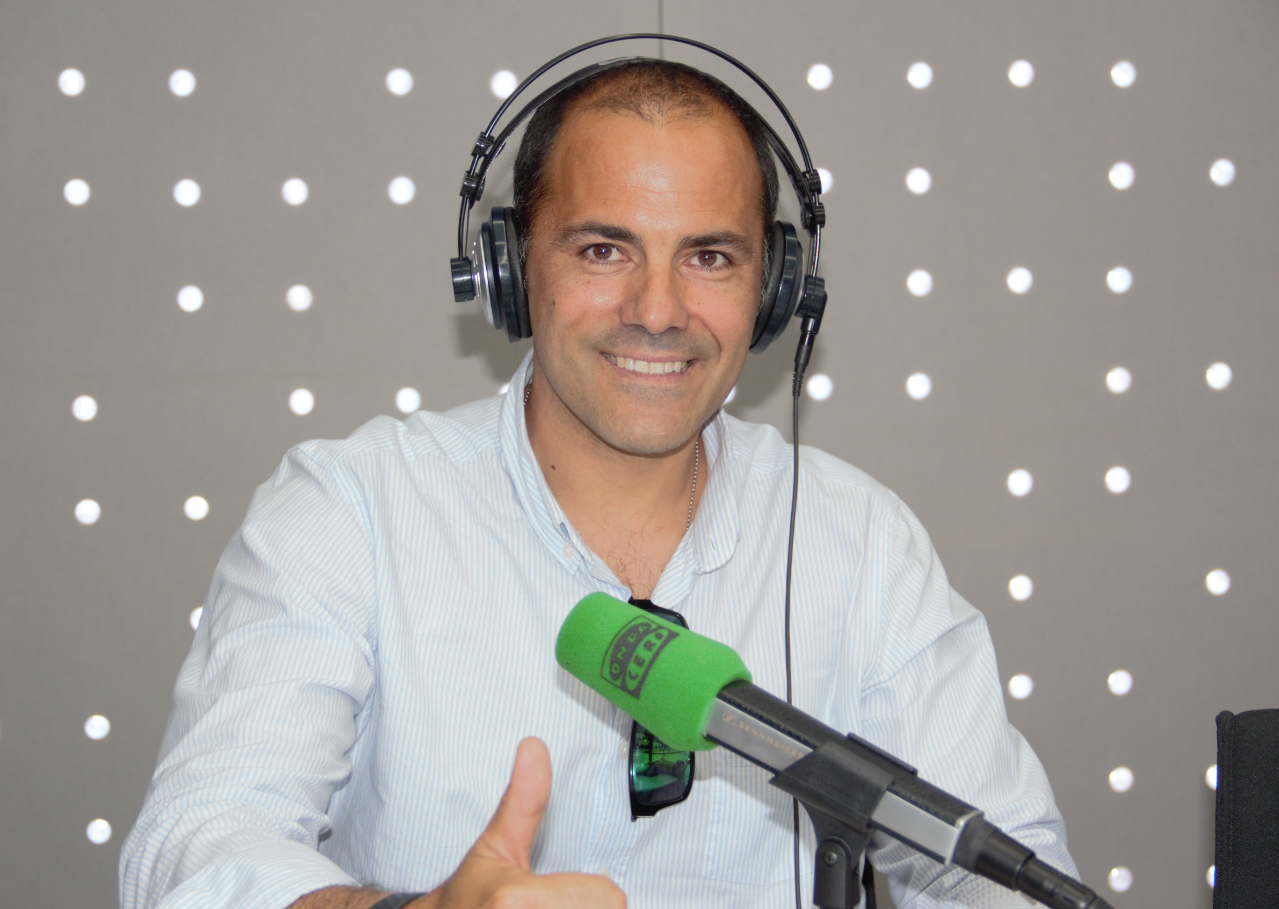 Salva Ballesta sobre su futuro: "Es un proyecto muy humilde que lo que más me gusta es que es para hacer crecer a un equipo" Salva Ballesta sobre su futuro: "Es un proyecto muy humilde que lo que más me gusta es que es para hacer crecer a un equipo"