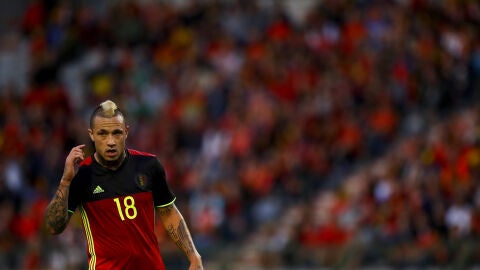 Nainggolan, durante un partido con B&eacute;lgica