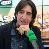Benjamín Prado durante una entrevista en Onda Cero