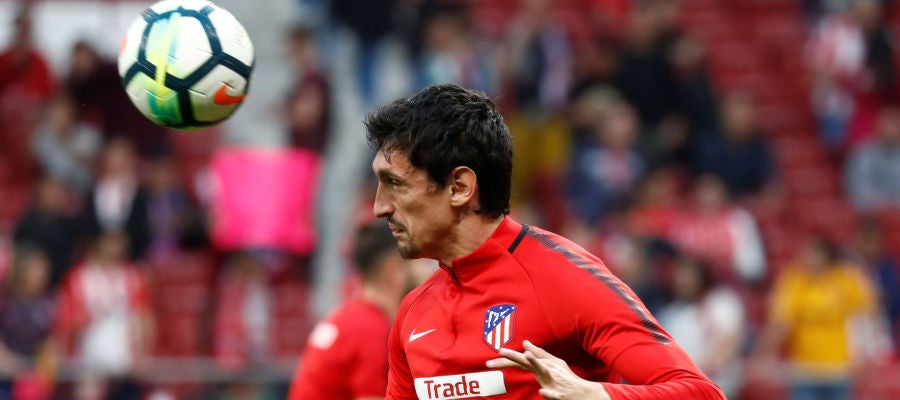 Savic, durante un calentamiento del Atlético de Madrid Savic, durante un calentamiento del Atlético de Madrid