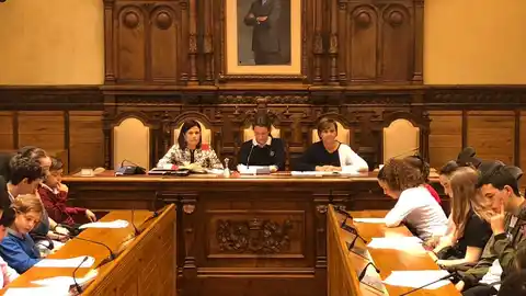 Pleno de la Infancia y la Juventud Ayuntamiento de Gijón