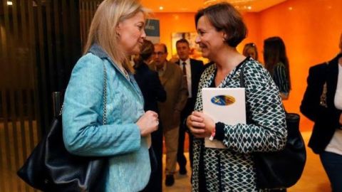 Presentaci&oacute;n en Oviedo de un libro de la presidenta de Foro Asturias