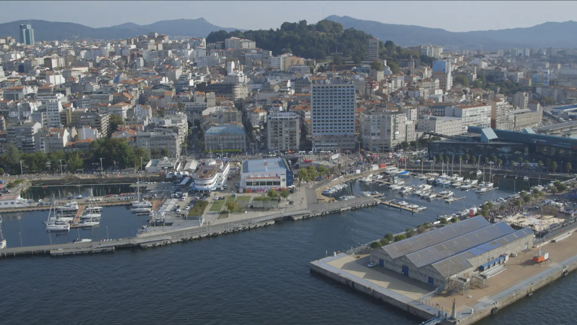 Zona central del puerto de Vigo Zona central del puerto de Vigo