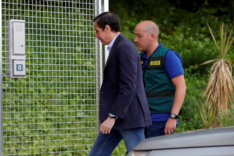 Zaplana llega a la Ciudad de la Justicia para declarar por el 'caso Erial' Zaplana llega a la Ciudad de la Justicia para declarar por el 'caso Erial'