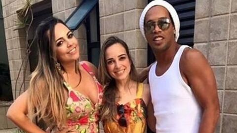 Ronaldinho se casar&aacute; con dos mujeres al mismo tiempo, seg&uacute;n un diario de Brasil