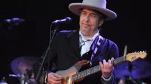 Bob Dylan cumple 77 a&ntilde;os pero se mantiene "Forever Young"
