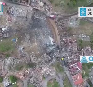 Un dron graba cómo quedó la zona de la explosión en la pirotecnia clandestina de Tui Un dron graba cómo quedó la zona de la explosión en la pirotecnia clandestina de Tui