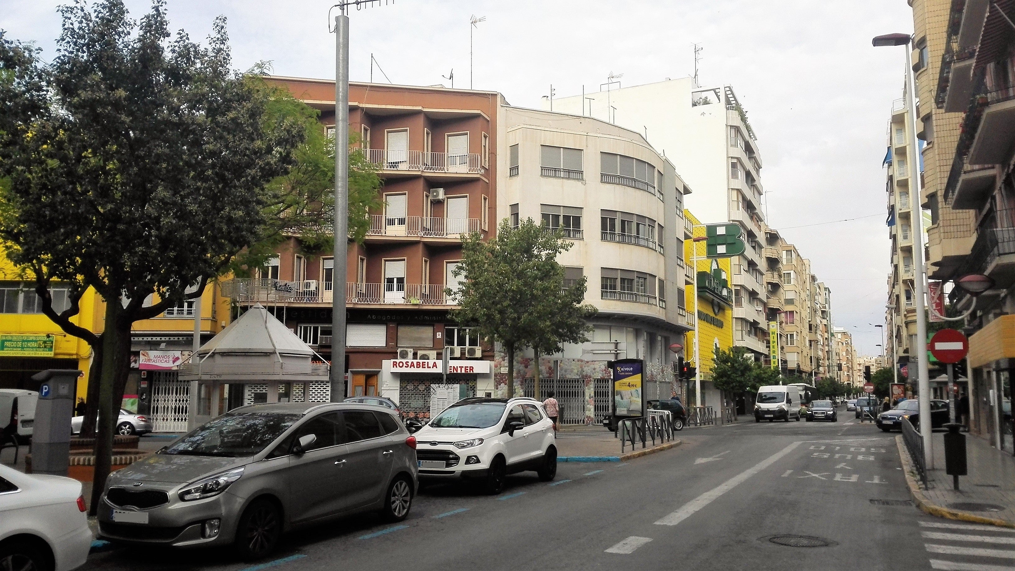 La lluvia llega de forma inesperada pero los claros se van a imponer a lo largo de la mañana La lluvia llega de forma inesperada pero los claros se van a imponer a lo largo de la mañana