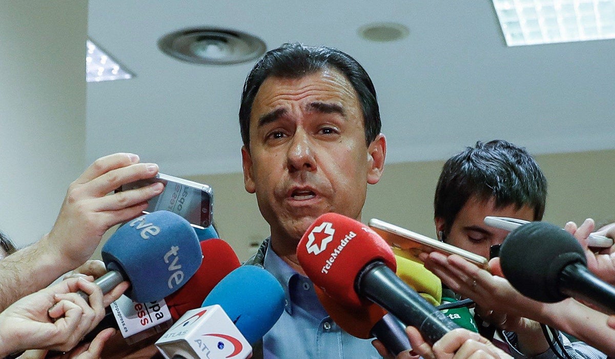 Maíllo acusa a Rivera de poner en riesgo la estabilidad "por unos votos" Maíllo acusa a Rivera de poner en riesgo la estabilidad "por unos votos"