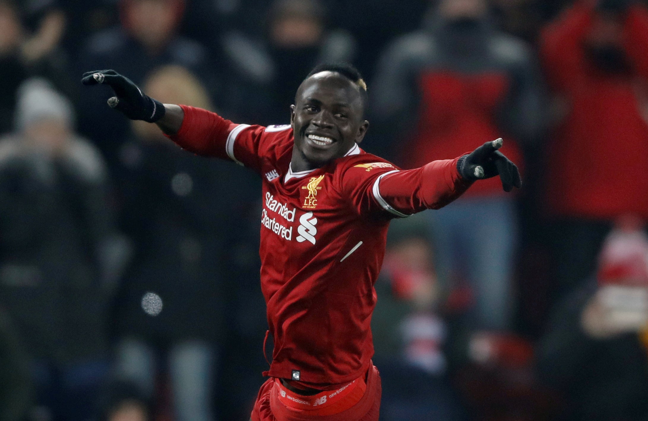 Mané envía 300 camisetas del Liverpool a Senegal antes de la final de Champions Mané envía 300 camisetas del Liverpool a Senegal antes de la final de Champions