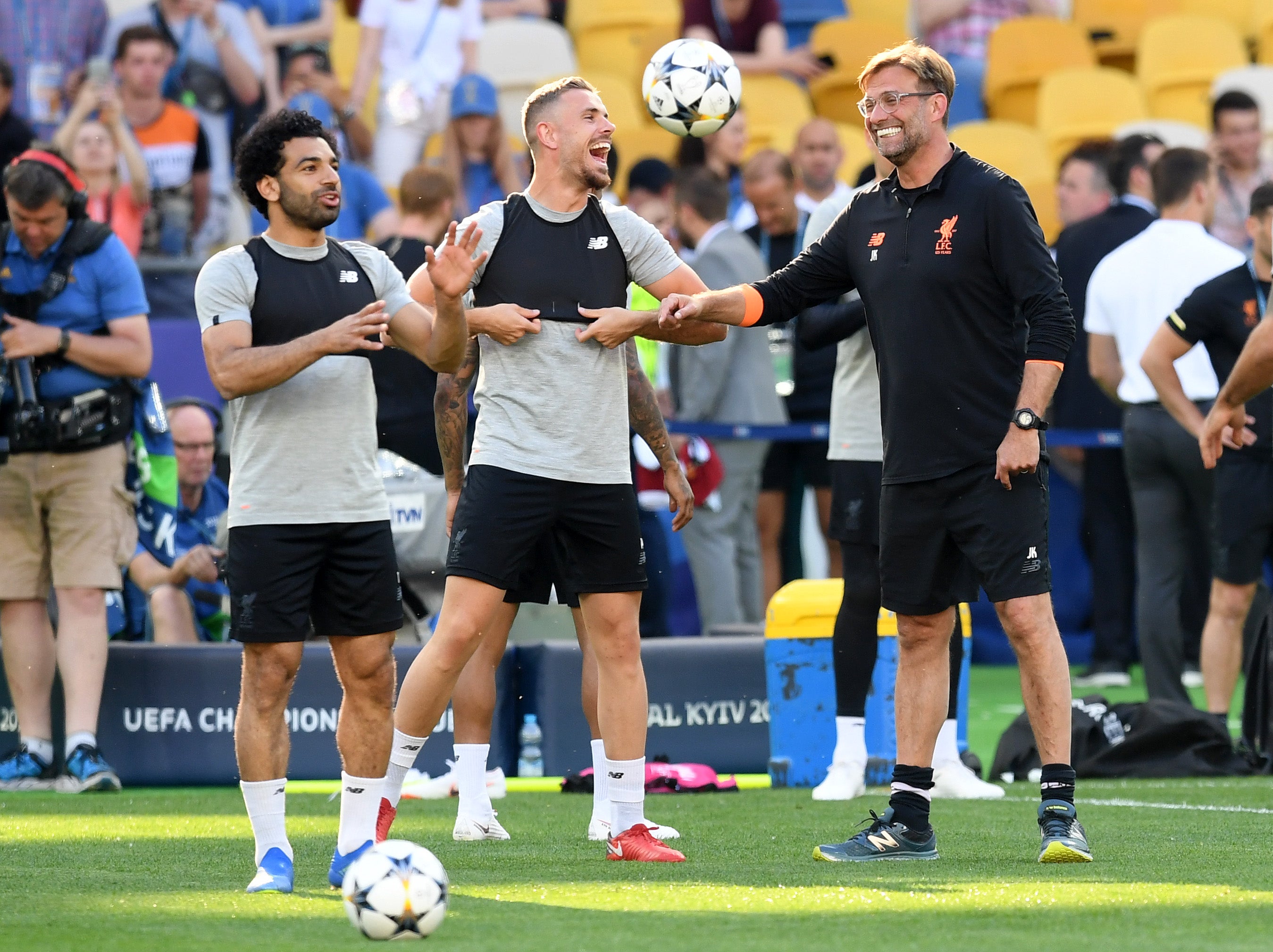 Henderson: "Este equipo cree en su propia historia, queremos dar un paso más y ganar la Champions" Henderson: "Este equipo cree en su propia historia, queremos dar un paso más y ganar la Champions"