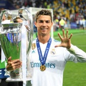 Cristiano Ronaldo celebra su quinta Champions