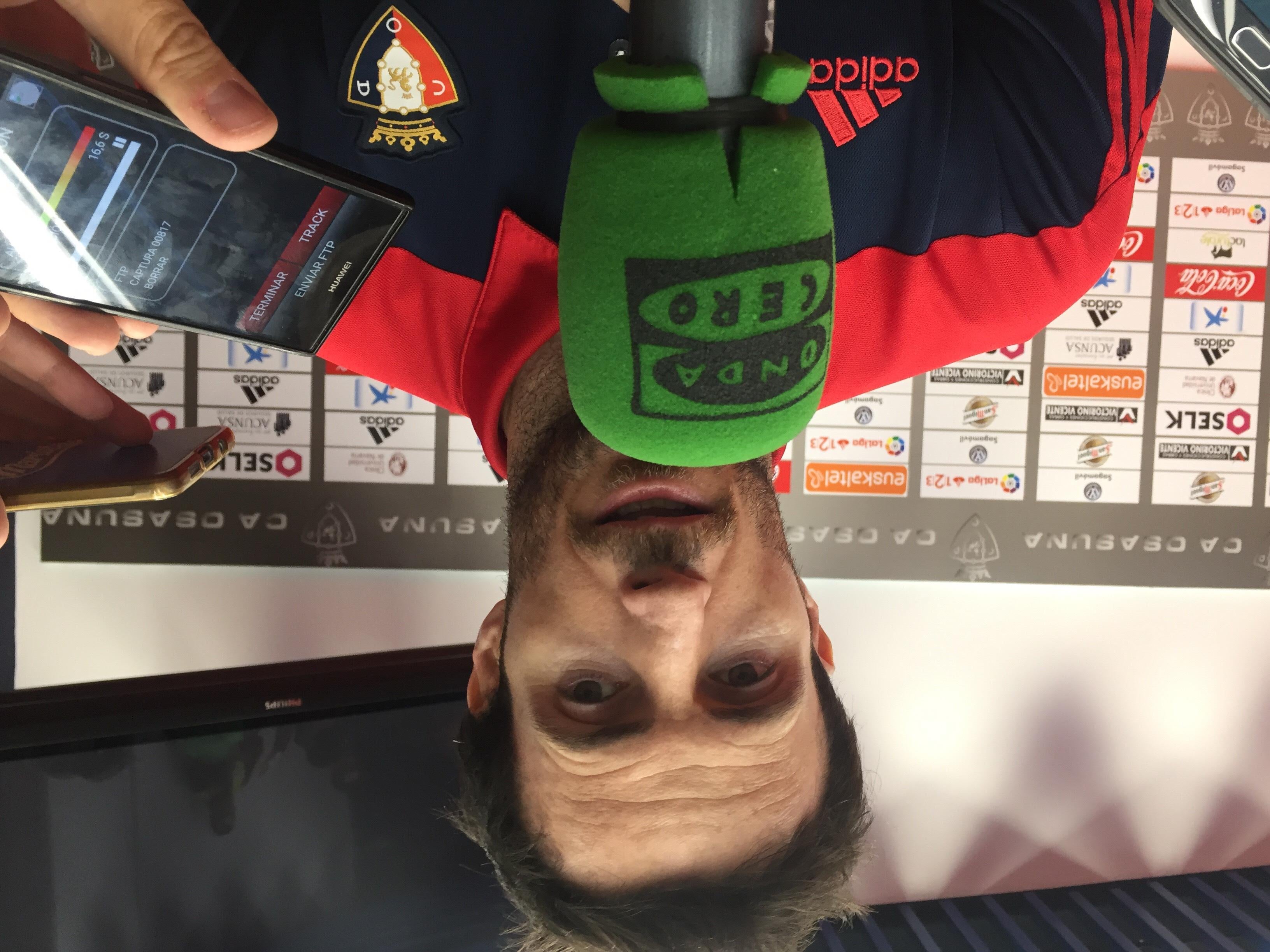 “No ha sido fácil para mí, pero me he sentido arropado desde el calentamiento” “No ha sido fácil para mí, pero me he sentido arropado desde el calentamiento”