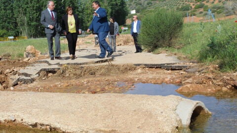 Carmen Olmedo durante su visita a Carrizosa