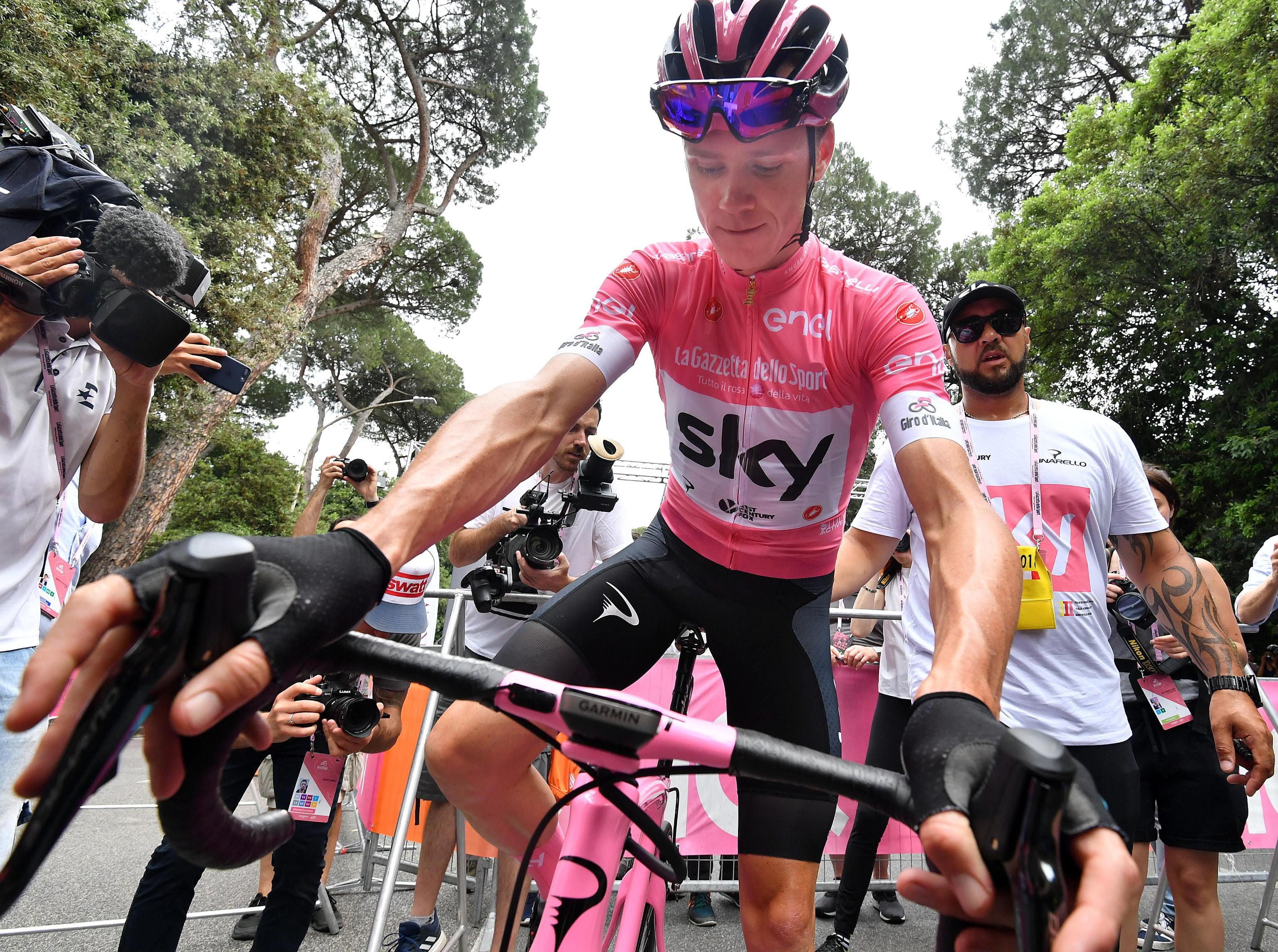 Chris Froome conquista su primer Giro de Italia Chris Froome conquista su primer Giro de Italia