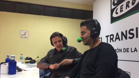 Jos&eacute; Ram&oacute;n de La Morena junto a Michel, entrenador del Rayo Vallecano