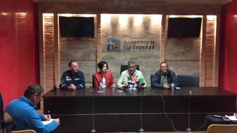 El alcalde de Valdepe&ntilde;as, Jesus Mart&iacute;n, hizo balance del protocolo de tormentas