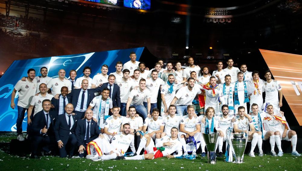 Las plantillas de fútbol y baloncesto del Real Madrid, juntas en Europa