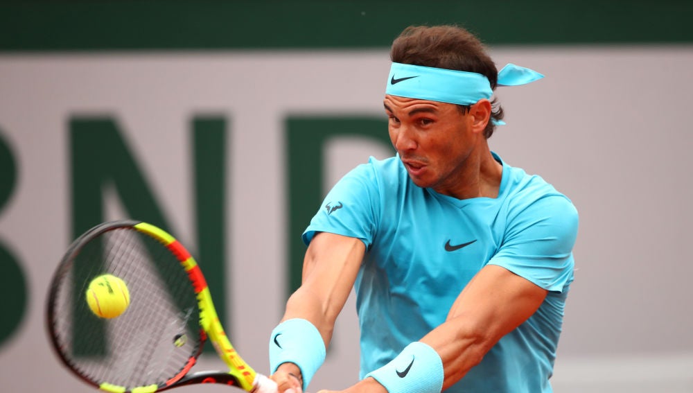 Nadal, en acción en su debut en Roland Garros frente a Bolelli