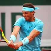 Nadal, en acción en su debut en Roland Garros frente a Bolelli Nadal, en acción en su debut en Roland Garros frente a Bolelli