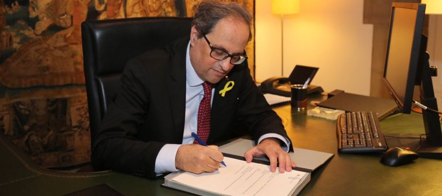El presidente de la Generalitat, Quim Torra, firma un nuevo decreto de nombramiento de los consellers El presidente de la Generalitat, Quim Torra, firma un nuevo decreto de nombramiento de los consellers