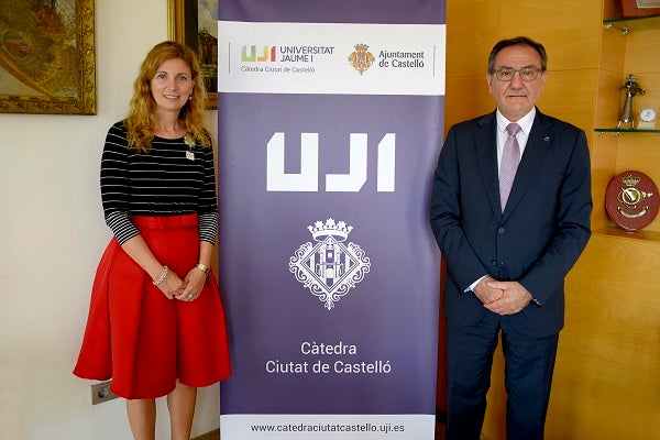 <p>La UJI y el Ayuntamiento de Castellón firman un convenio para otorgar Becas Talento a estudiantes investigadores</p> <p>La UJI y el Ayuntamiento de Castellón firman un convenio para otorgar Becas Talento a estudiantes investigadores</p>