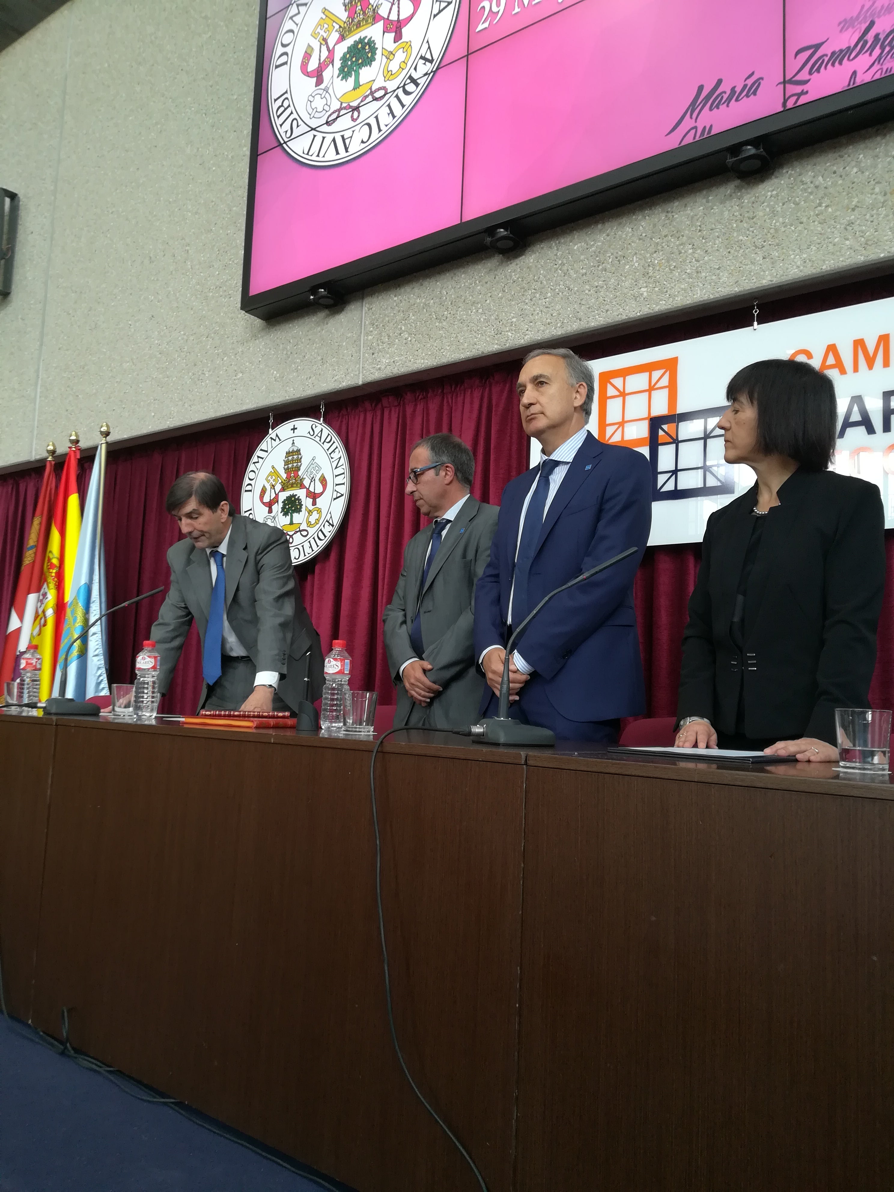 Agustín García Matilla toma posesión como vicerrector del campus de Segovia con el objetivo de dinamizarlo e impulsarlo Agustín García Matilla toma posesión como vicerrector del campus de Segovia con el objetivo de dinamizarlo e impulsarlo