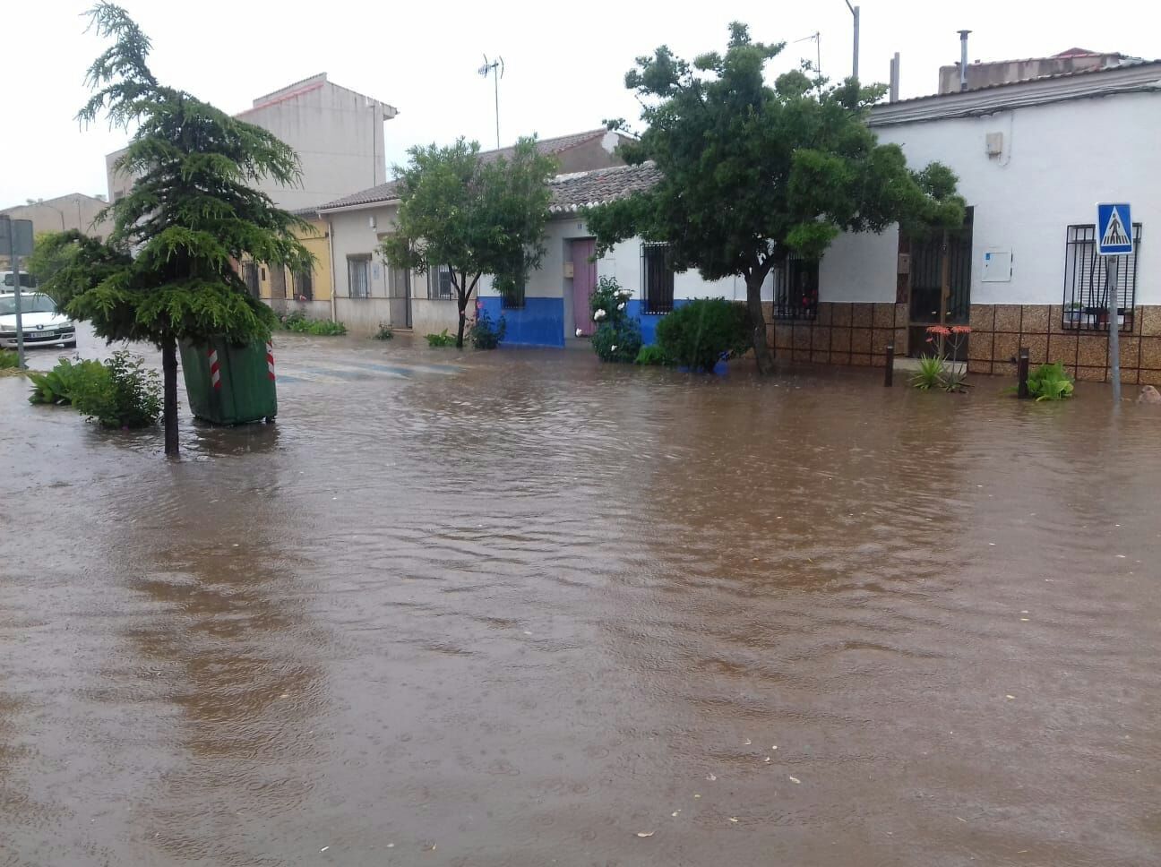 Un total de 12 provincias estarán este miércoles en riesgo por tormentas y precipitaciones Un total de 12 provincias estarán este miércoles en riesgo por tormentas y precipitaciones