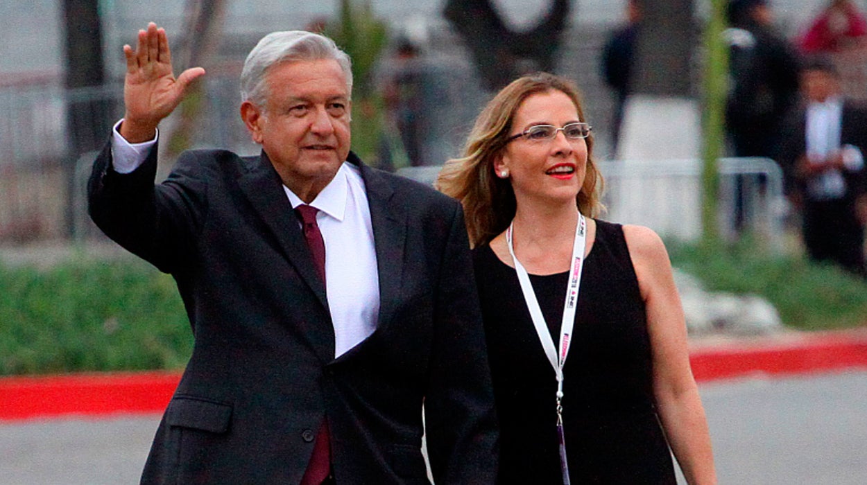La mujer del candidato mexicano Andrés Manuel López Obrador propone eliminar el cargo de primera dama por "clasista y anacrónico" La mujer del candidato mexicano Andrés Manuel López Obrador propone eliminar el cargo de primera dama por "clasista y anacrónico"