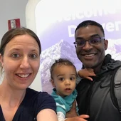 Lindsay Gottlieb, junto a su hijo y su marido Lindsay Gottlieb, junto a su hijo y su marido