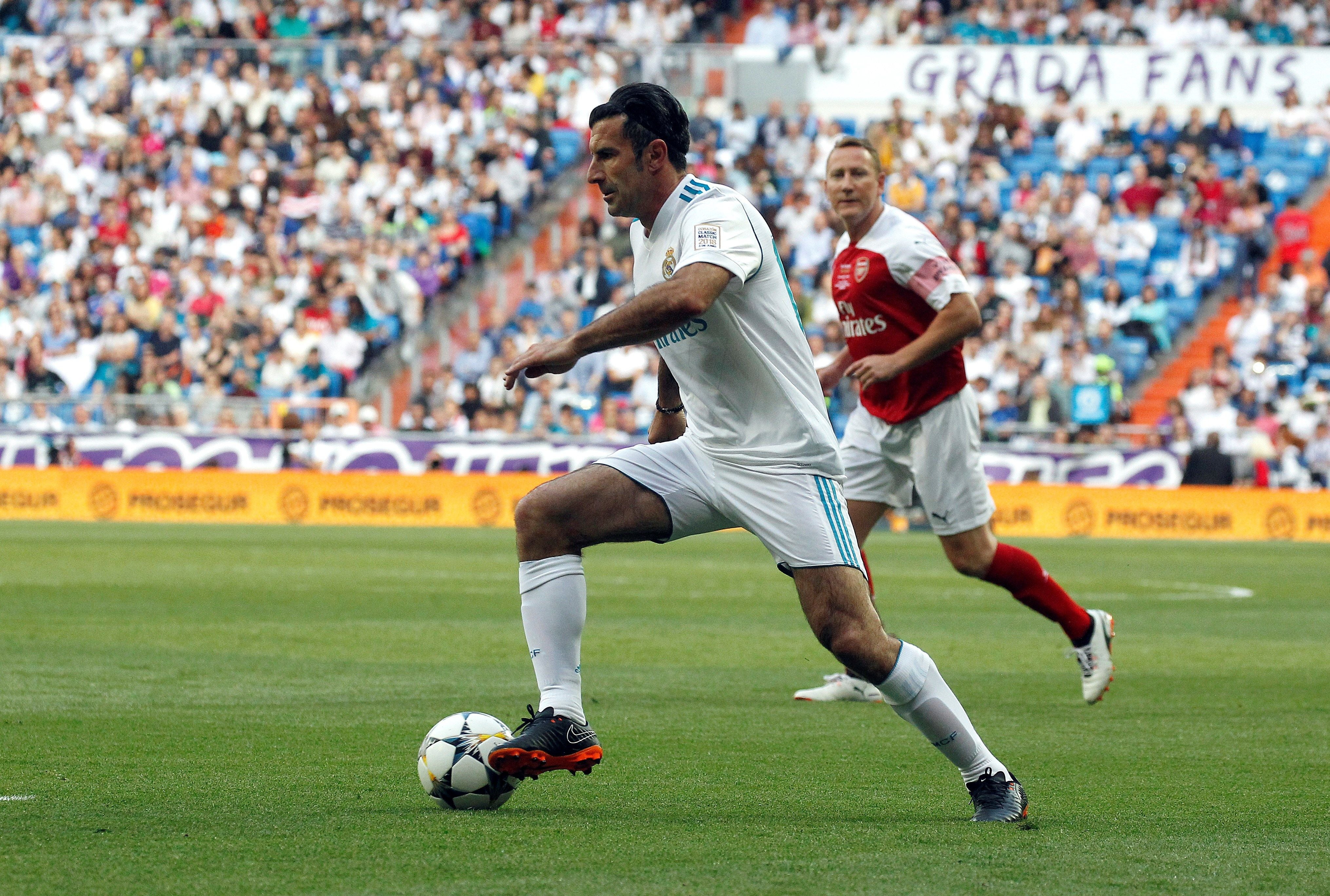 <p>Figo: "Algún día Cristiano dejará de jugar y el Real Madrid seguirá siendo el mejor"</p> <p>Figo: "Algún día Cristiano dejará de jugar y el Real Madrid seguirá siendo el mejor"</p>