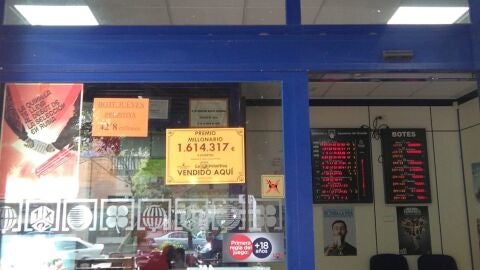 Administraci&oacute;n de Loter&iacute;a n&uacute;mero 25 de Elche, ubicada en El Altet